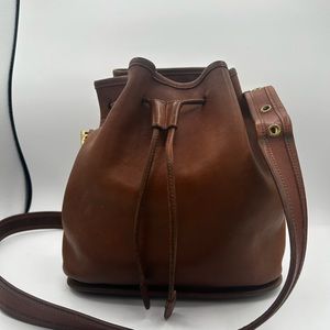 Vintage Coach Bucket Bag •483